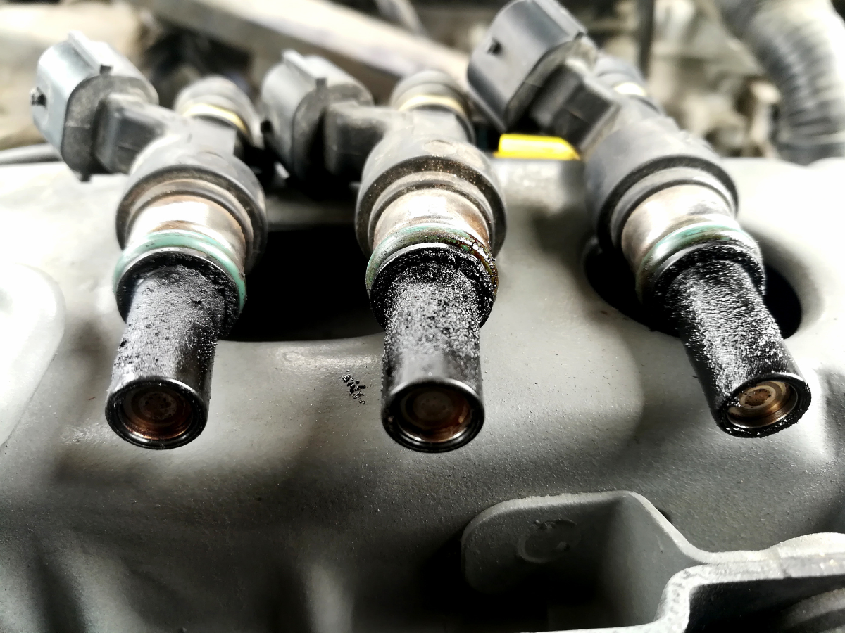 8 Signs That Show Your Fuel Injectors Are Faulty