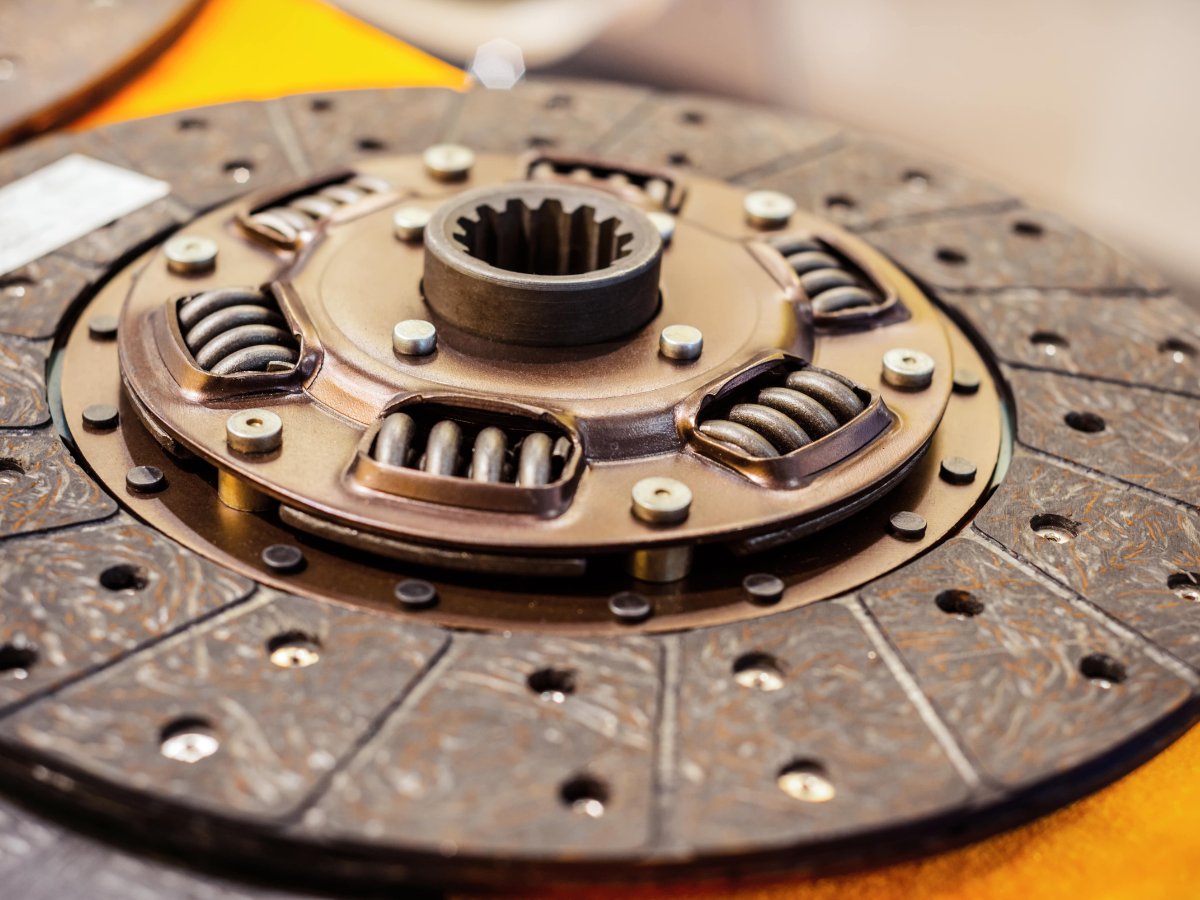 7 Signs Your Clutch Is Faulty or Worn