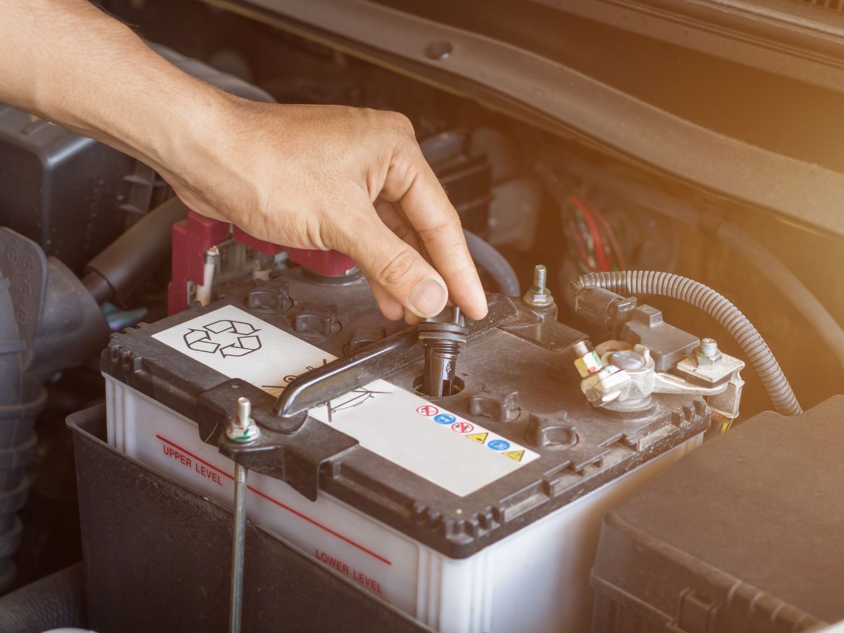 7 Indications That a New Car Battery Is Needed